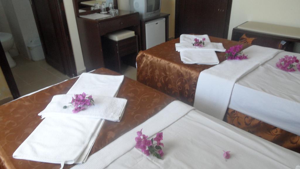 Hotel Green Palm มาร์มาริส ห้อง รูปภาพ