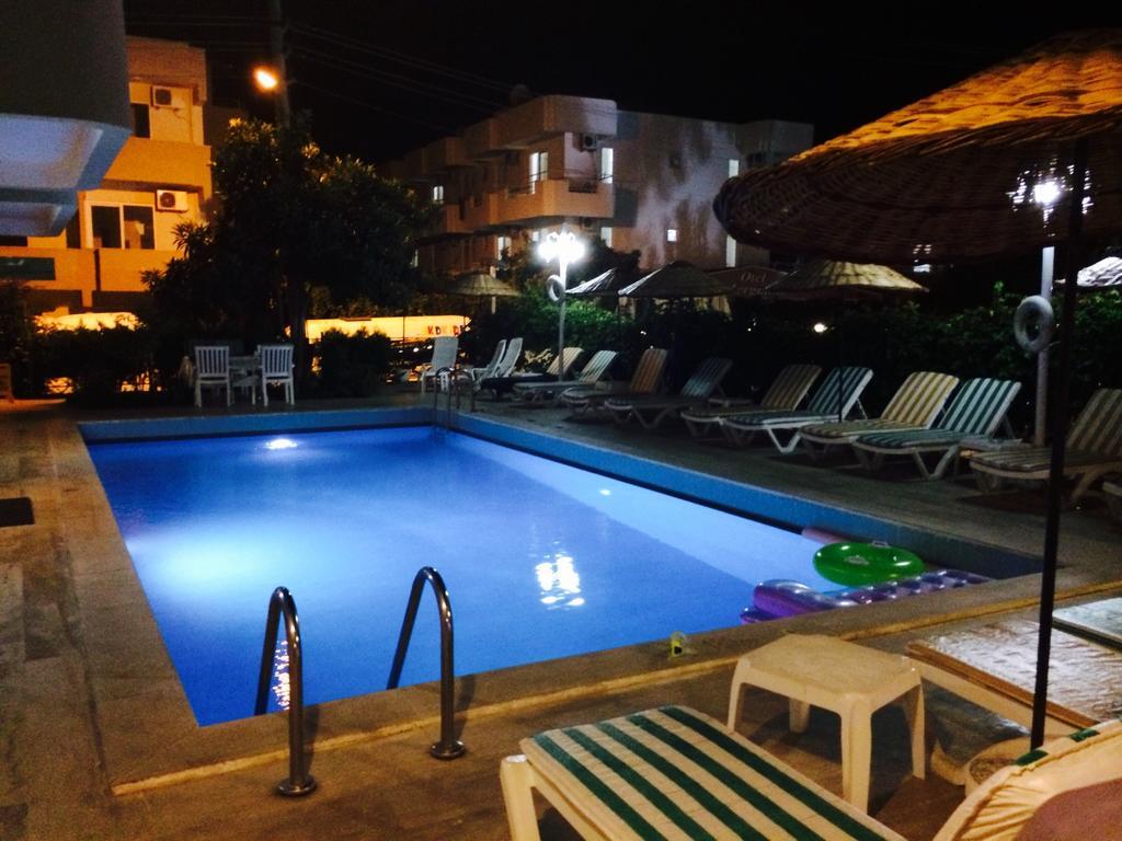 Hotel Green Palm มาร์มาริส ภายนอก รูปภาพ