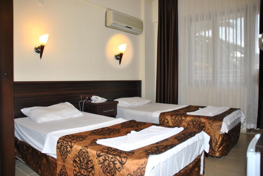 Hotel Green Palm มาร์มาริส ภายนอก รูปภาพ
