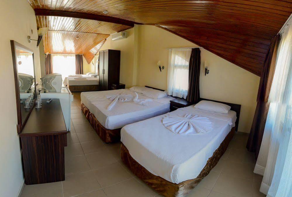 Hotel Green Palm มาร์มาริส ภายนอก รูปภาพ